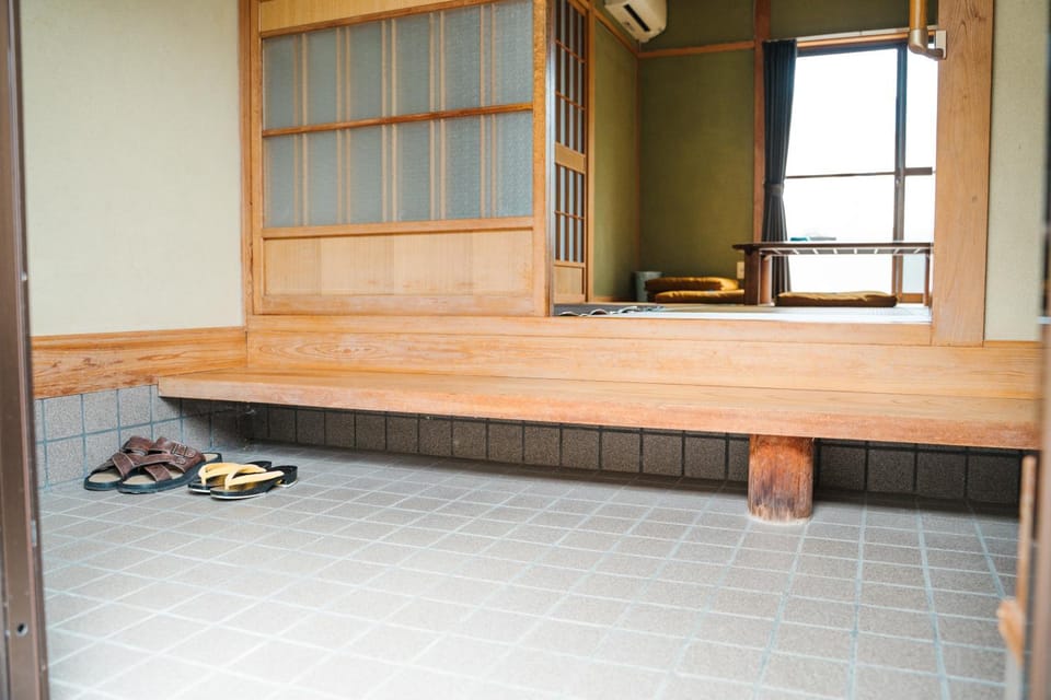木の家ゲストハウス松山本館 House in Japan
