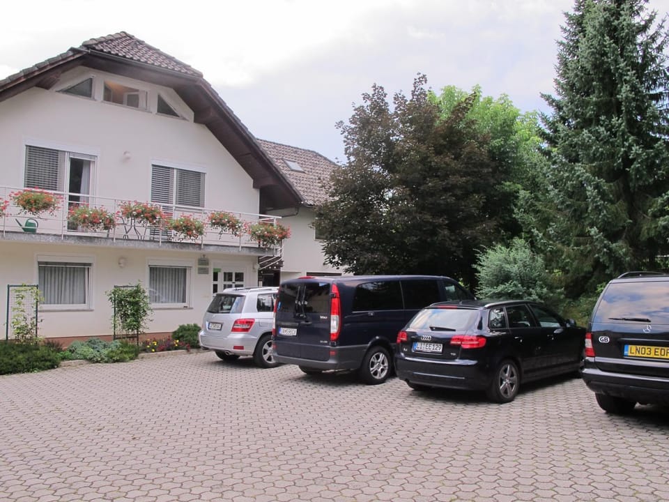 Apartment Sobe Ravbar Bed and Breakfast in Slovenia