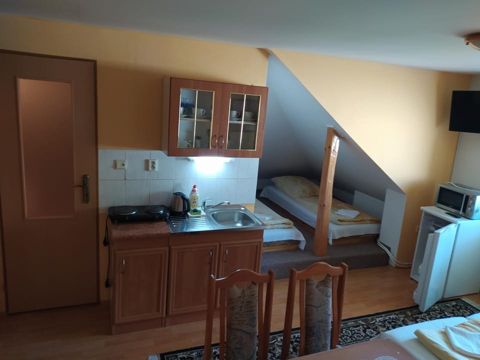 Kitchen or kitchenette, Decorative detail