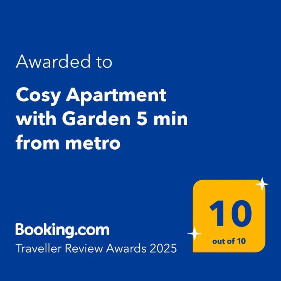 Cosy Apartment with Garden 5 min from metro Apartment in South Athens