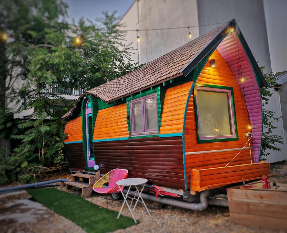 Pura Vida Downtown Tiny houses Bucharest Bed and Breakfast in Bucharest