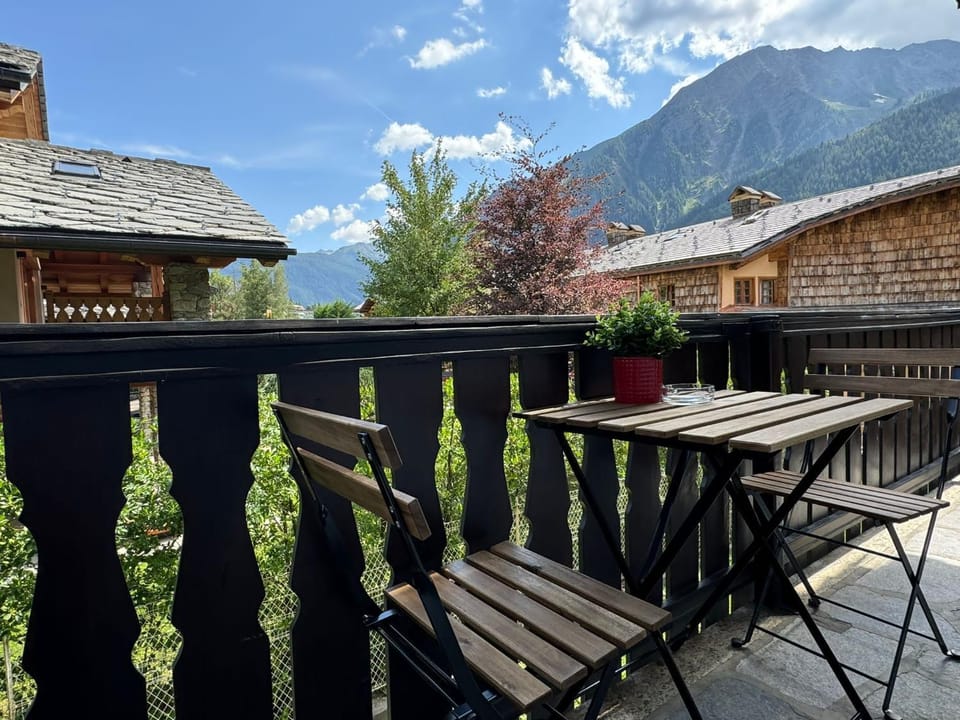 CentroCourma e Parcheggio e TopView Apartment in Courmayeur
