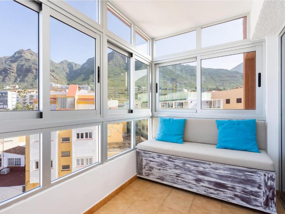View (from property/room), Balcony/Terrace, Balcony/Terrace, Mountain view