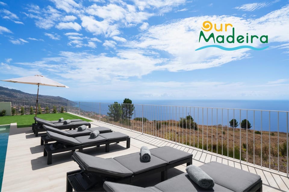 Day, Natural landscape, Other, Mountain view, Sea view, sunbed