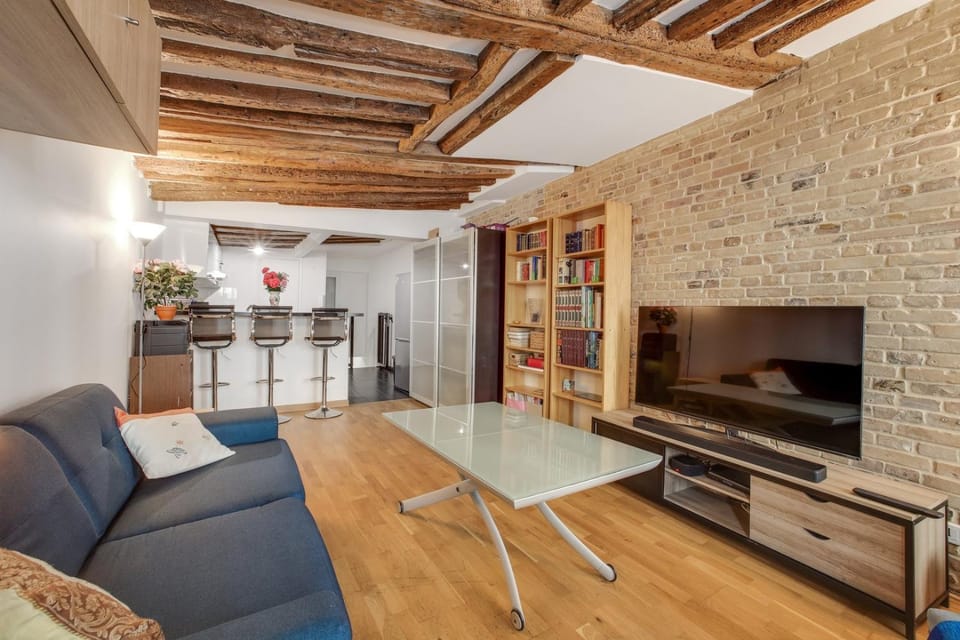 Montorgueil City Center Apartment in Paris