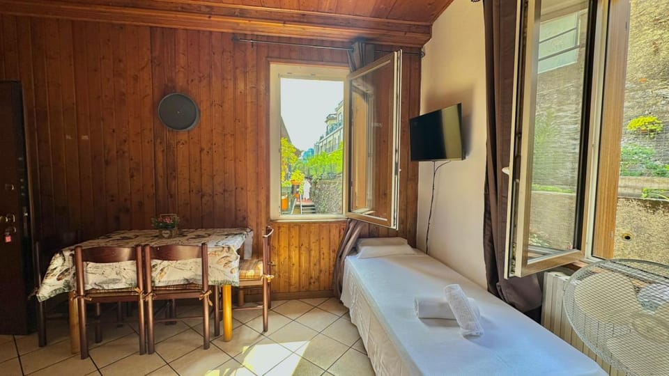 The Courtyard Retreat Apartment in Como