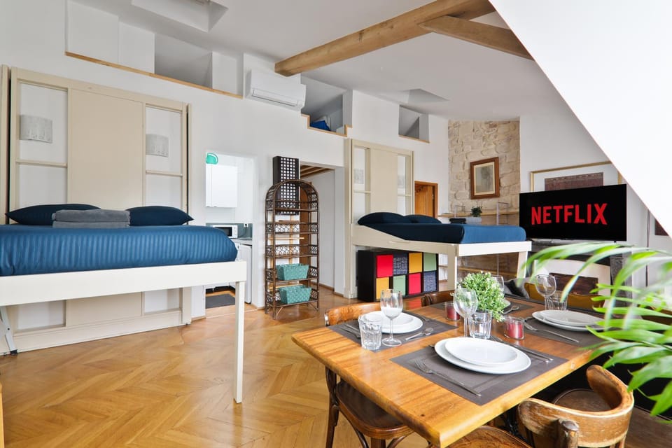 Studio Appartement Quartier Panthéon 3 Free Netflix Apartment in Paris