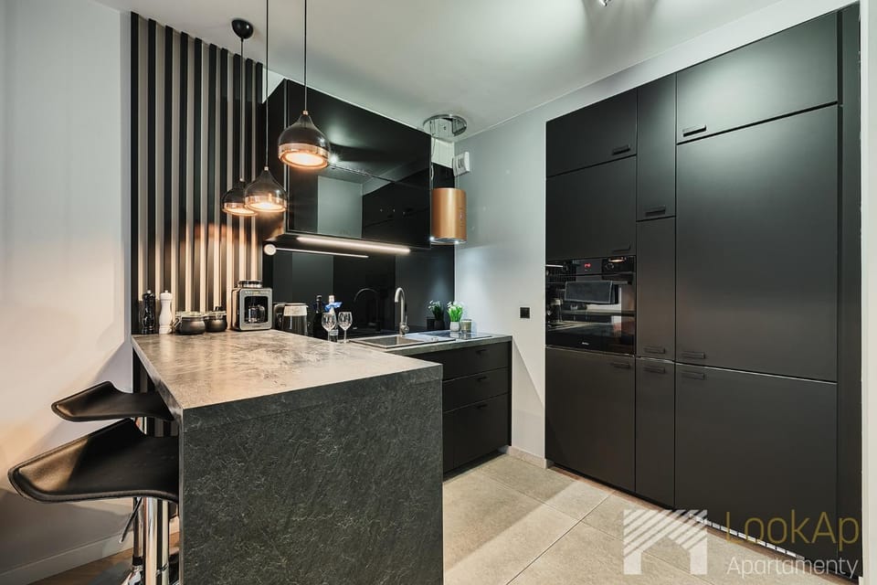 Kitchen or kitchenette, oven