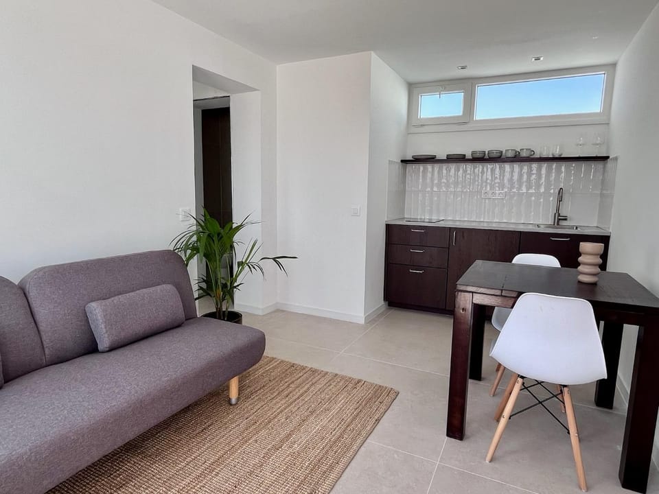 Kitchen or kitchenette, Living room, Dining area