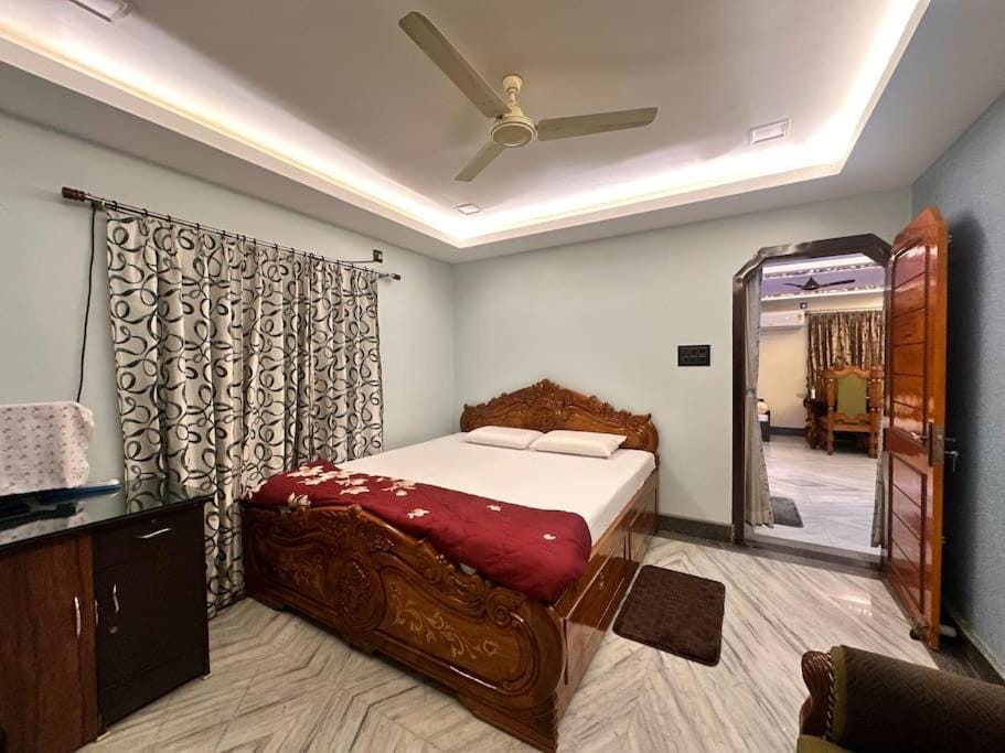 Bed, Bedroom, air conditioner