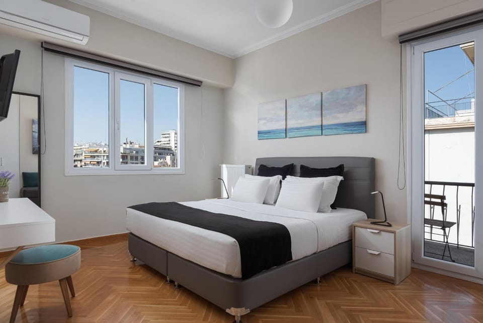 Bed, TV and multimedia, Photo of the whole room, Bedroom, air conditioner