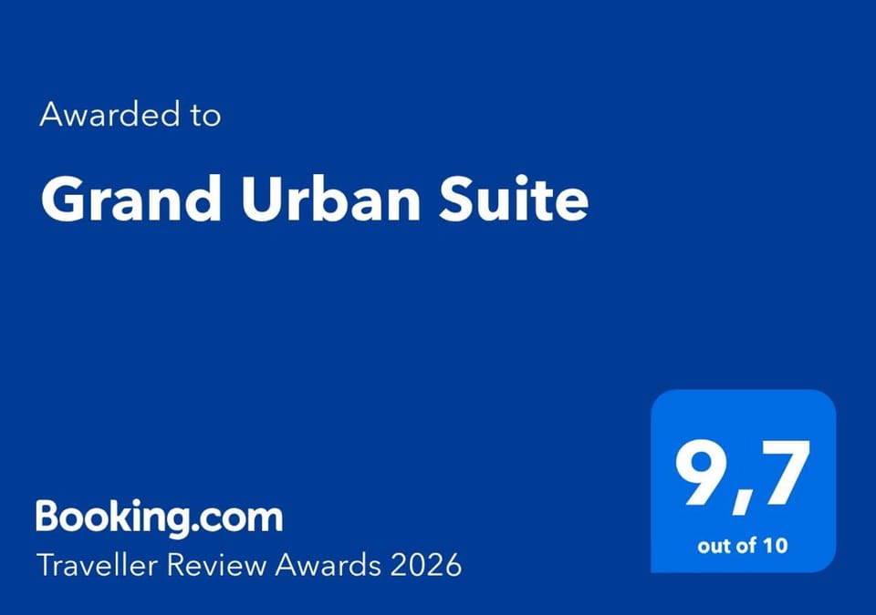 Grand Urban Suite Apartment in Thessaloniki