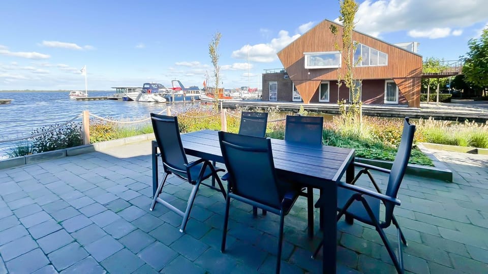 Droomzicht by Droomvilla House in North Holland (province)