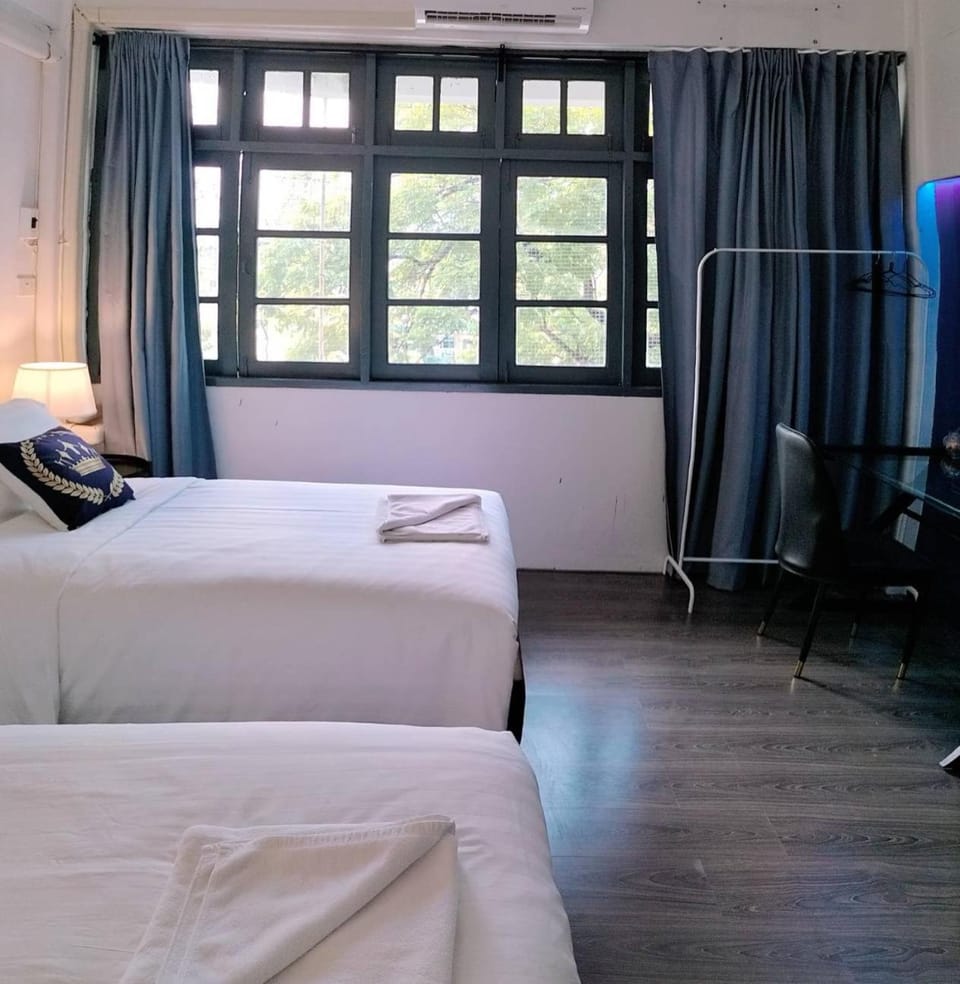 ONEWAY Guest House BKK Bed and Breakfast in Bangkok