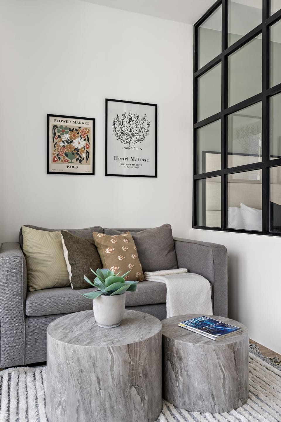 Communal lounge/ TV room, Living room