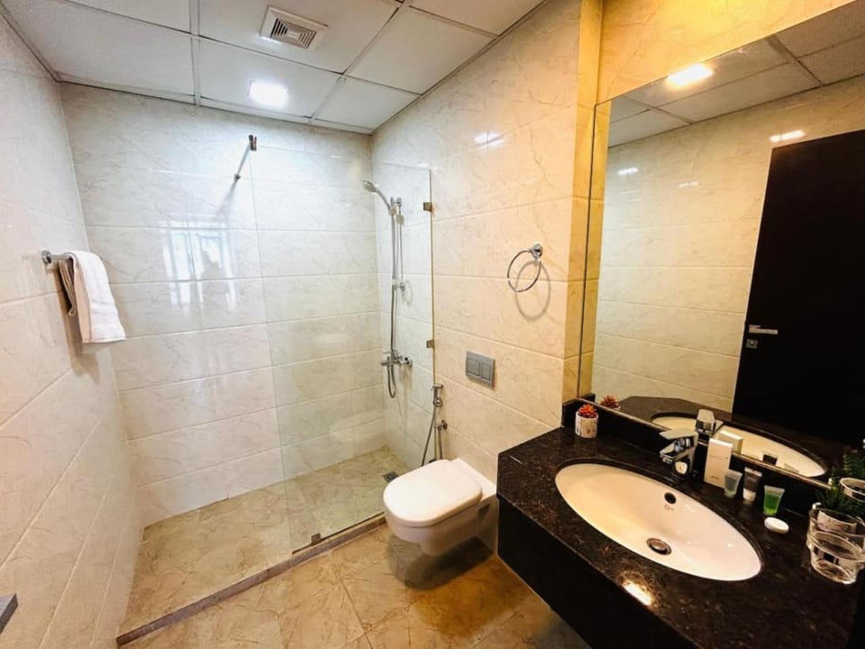 Aspire Tower # Urban Oasis Chic Juffair Apt Hotel in Manama
