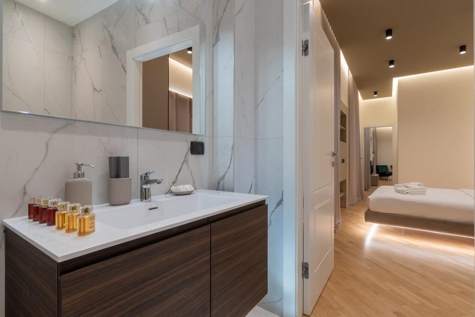Moscova Superior Apartment in Milan