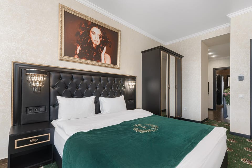 Arcadia resort Hotel Hotel in Odessa
