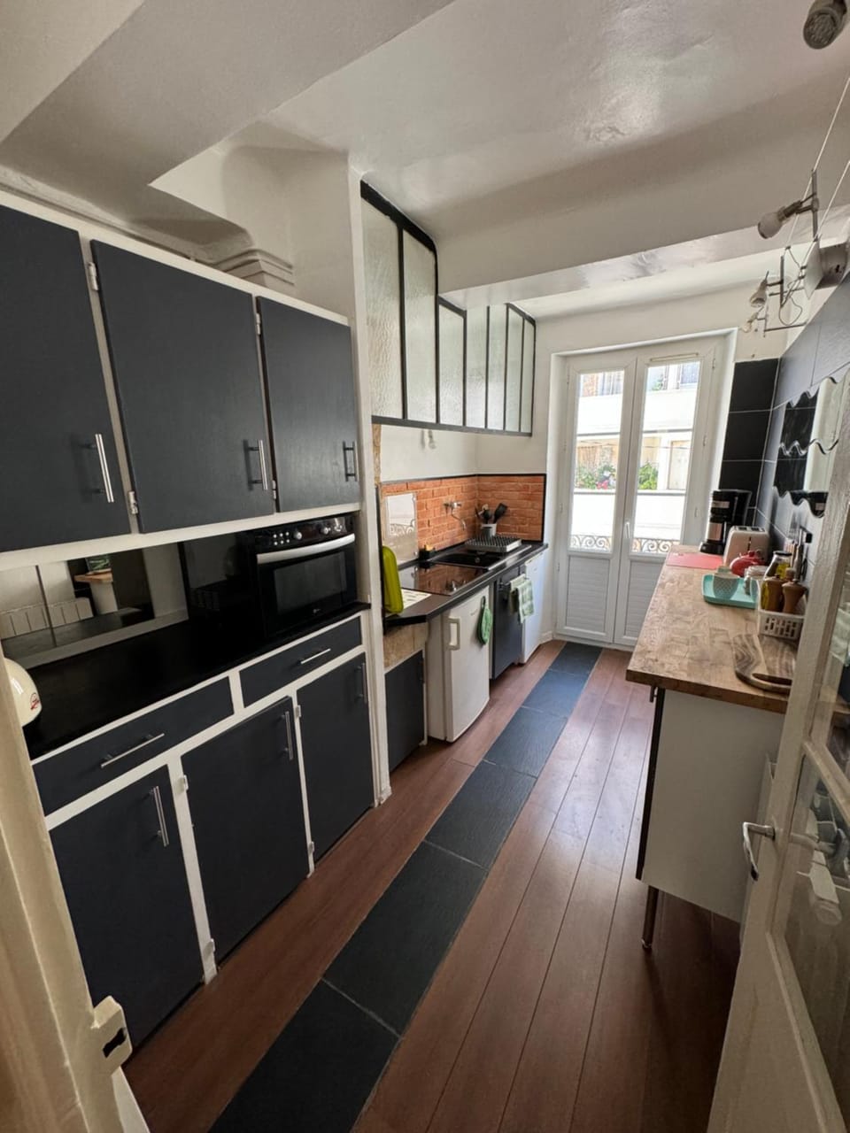 Coffee/tea facilities, stove, toaster