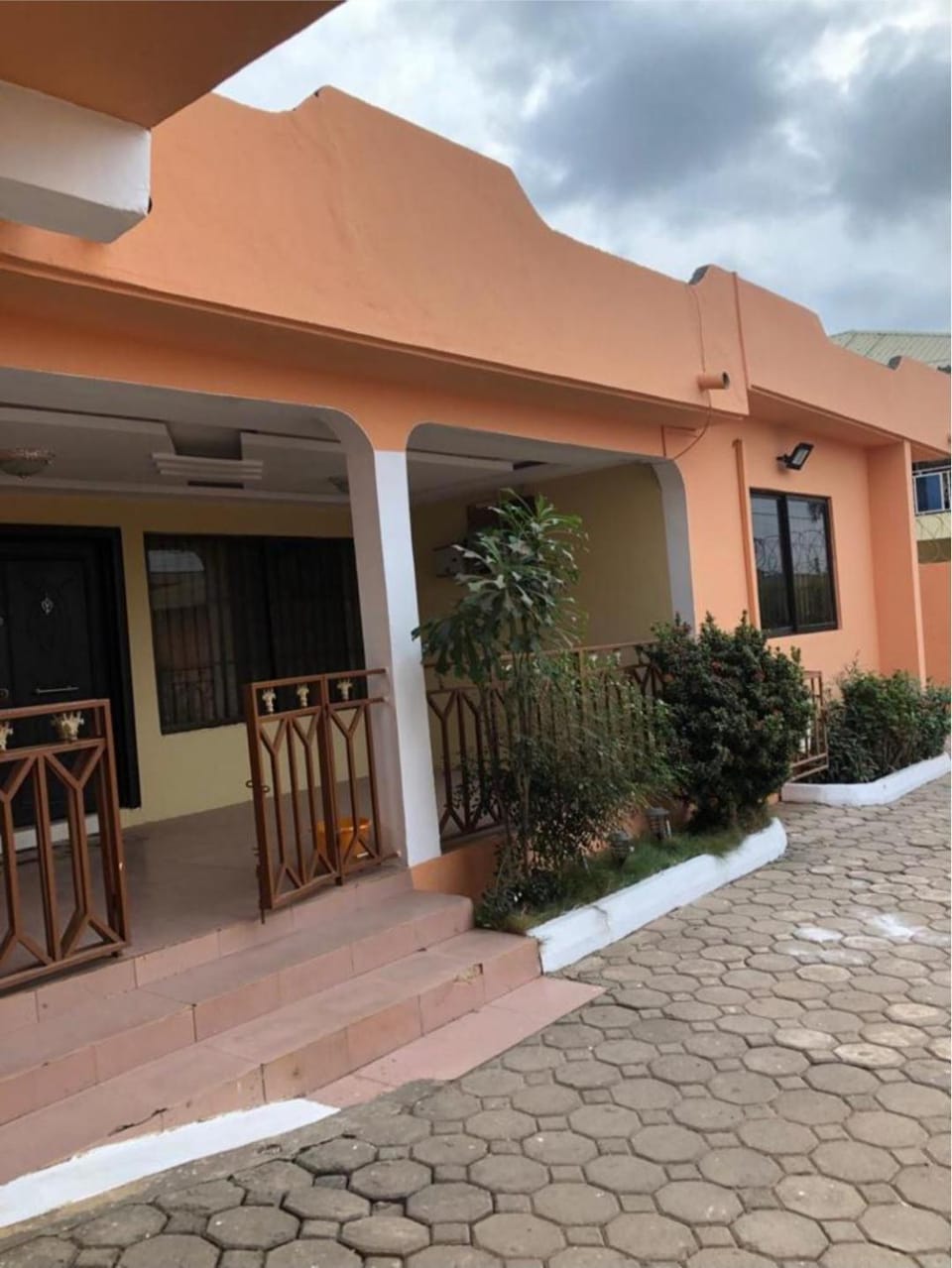 Facade/entrance