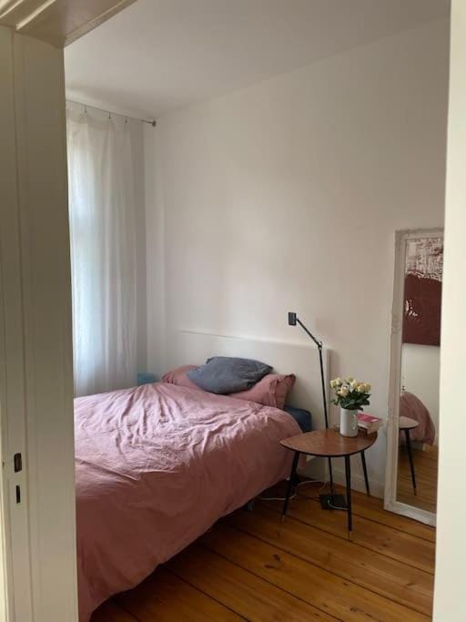 Wunderschöne, großzügige Altbauwohnung in Mitte Apartment in Berlin