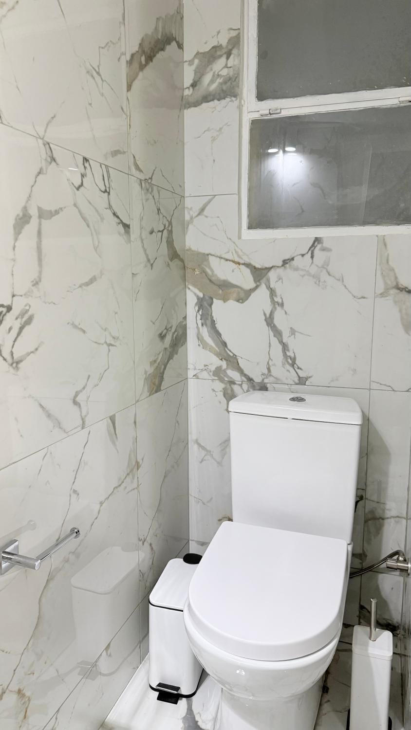 Toilet, Bathroom