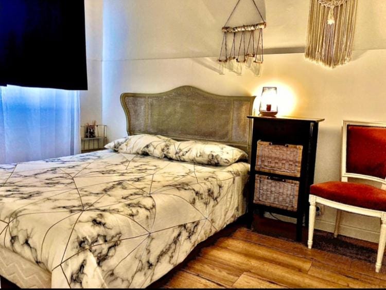 Chambre 1er étage Bed and Breakfast in Canet-en-Roussillon
