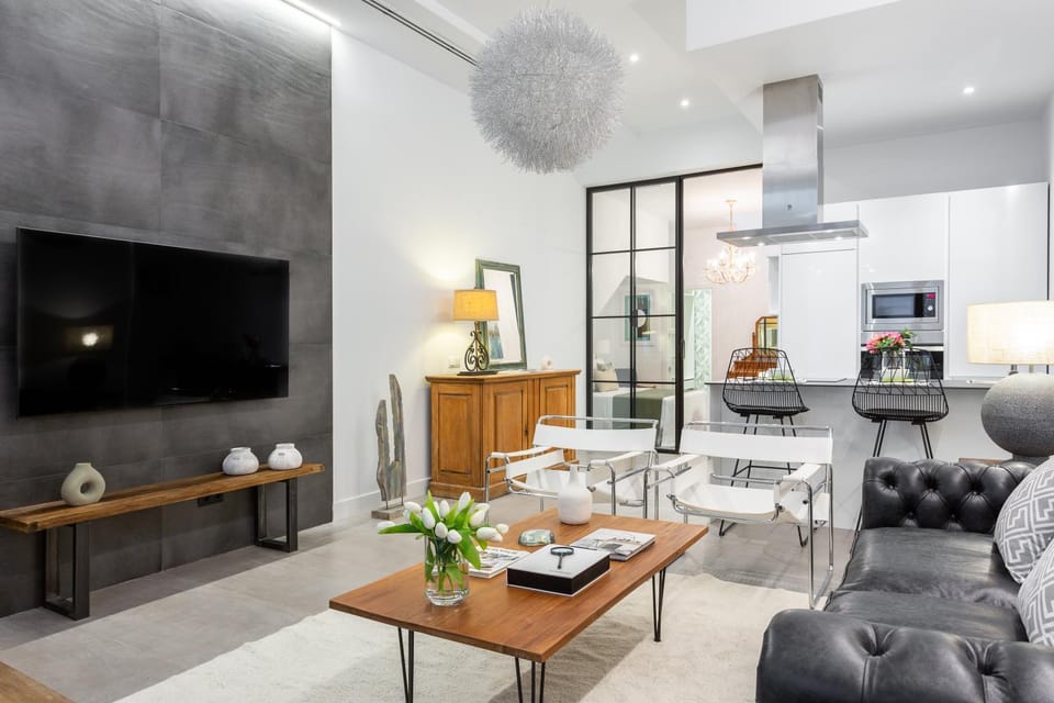 Apartamento Amplio y Luminoso en el Centro de Chamberí Apartment in Madrid