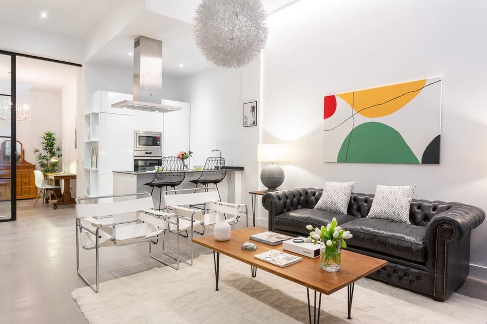 Apartamento Amplio y Luminoso en el Centro de Chamberí Apartment in Madrid