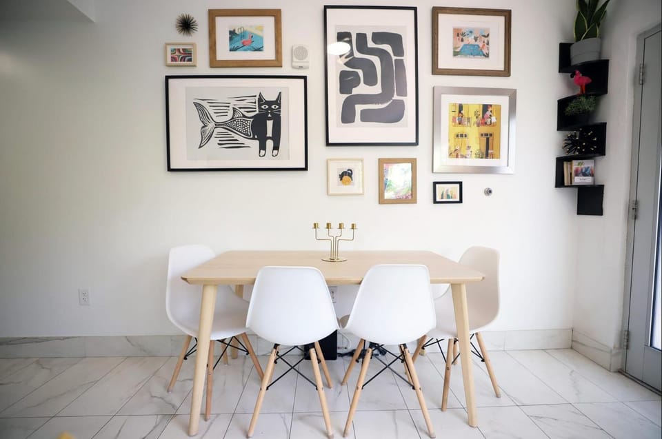 Seating area, Dining area