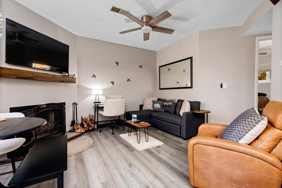 Laurelwood 44 with Wintergreen Advantage House in Massies Mill