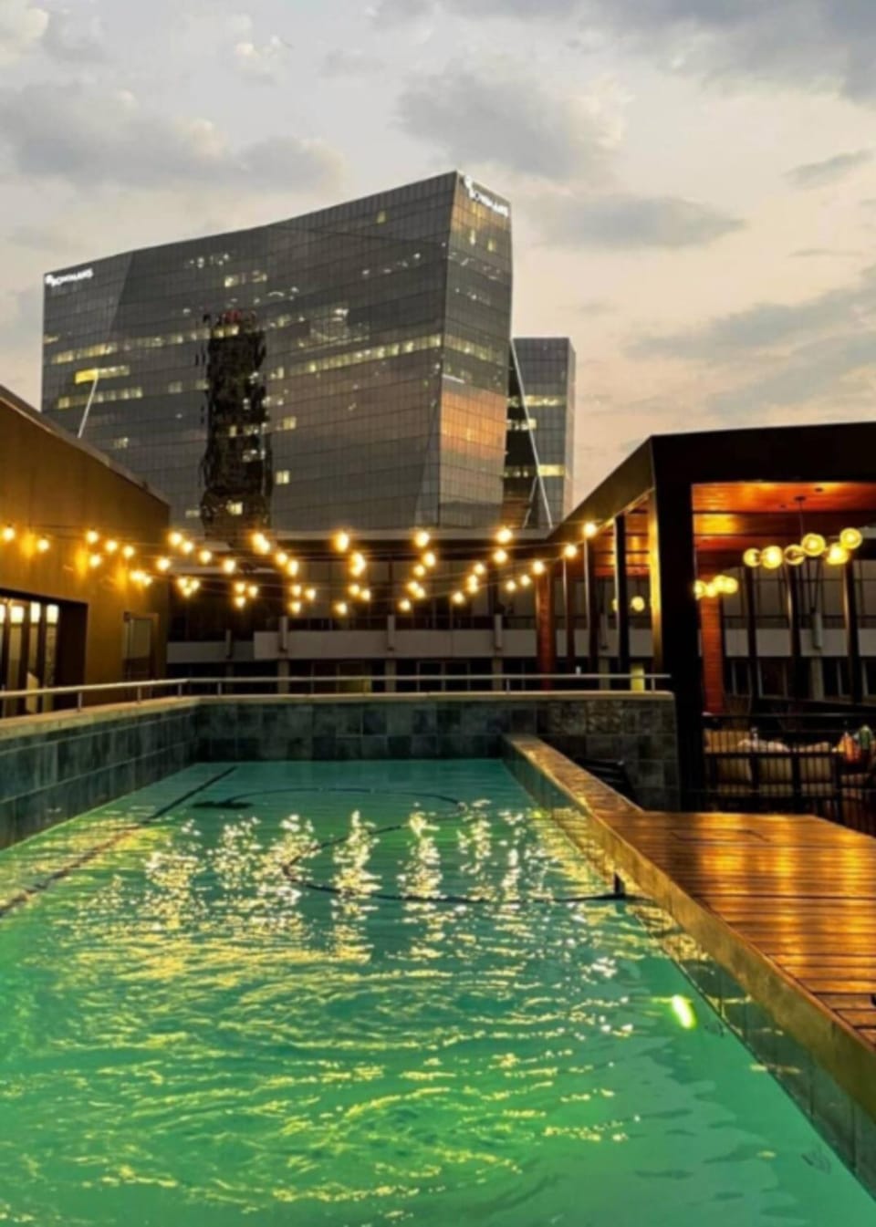 Pool view, Swimming pool, sunbed