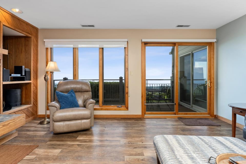 Vistas 71 with Wintergreen Advantage House in Nelson County