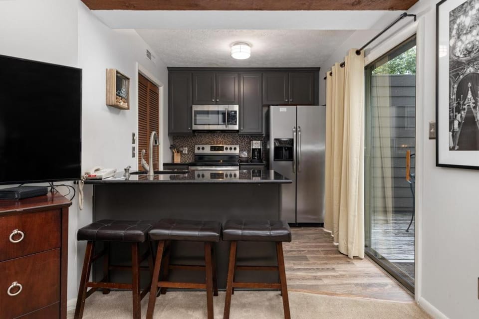 Three Ridges 91 with Wintergreen Advantage House in Massies Mill