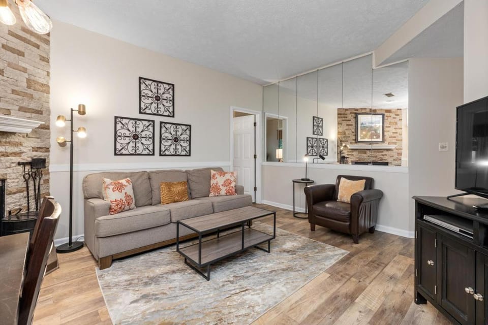 Laurelwood 24 with Wintergreen Advantage House in Massies Mill