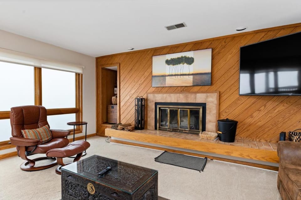 Cliffs 27 with Wintergreen Advantage House in Nelson County