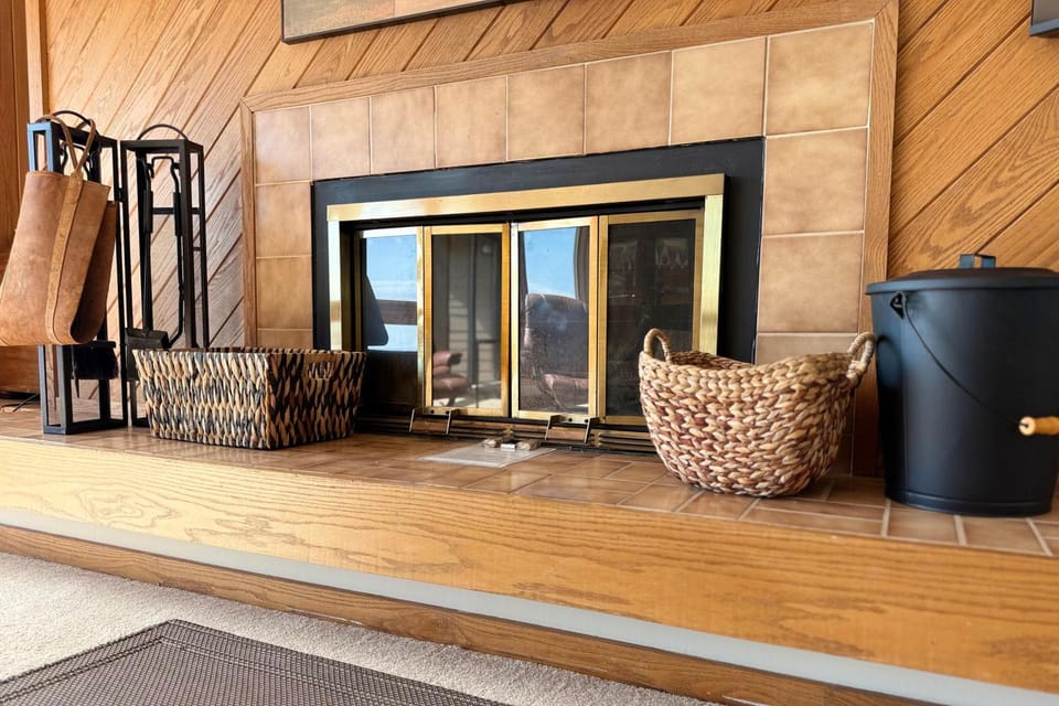 Cliffs 27 with Wintergreen Advantage House in Nelson County