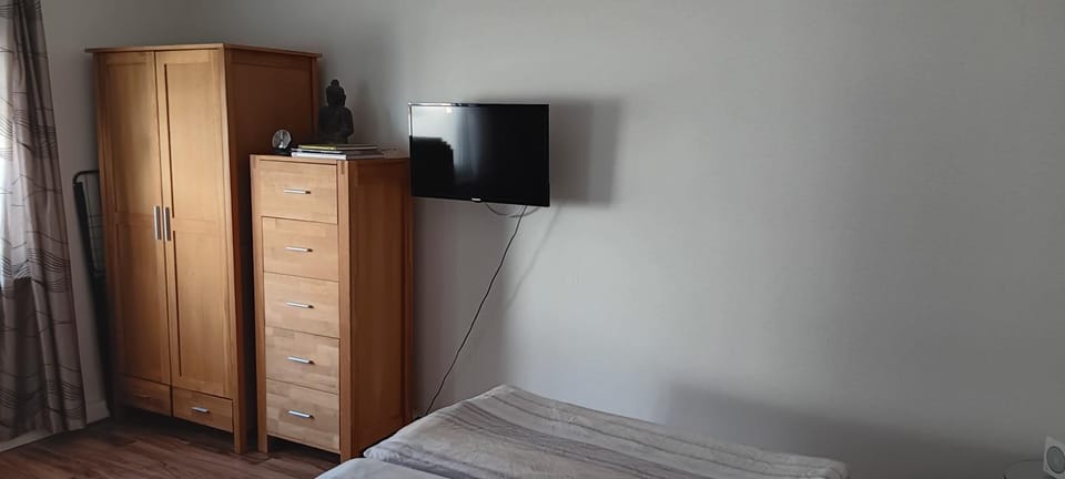 TV and multimedia, Photo of the whole room