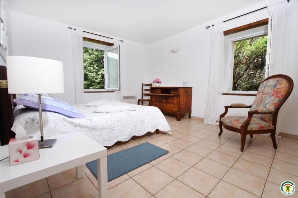 Gite le Sagnac 4 personnes House in Provence