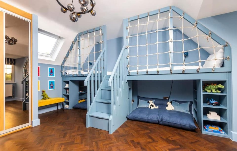 Tilehurst Cottage - Modern 3beds -3 baths- 20 min from Legoland-Ascot-Windsor House in England