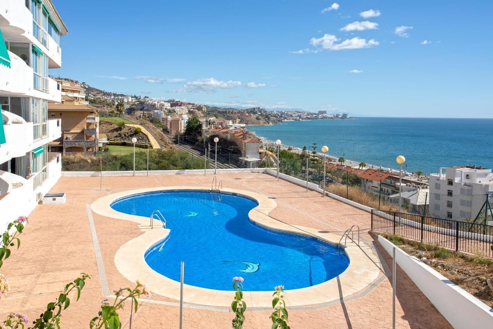 Property building, Nearby landmark, Day, Natural landscape, Garden, Beach, City view, Pool view, Sea view, Swimming pool
