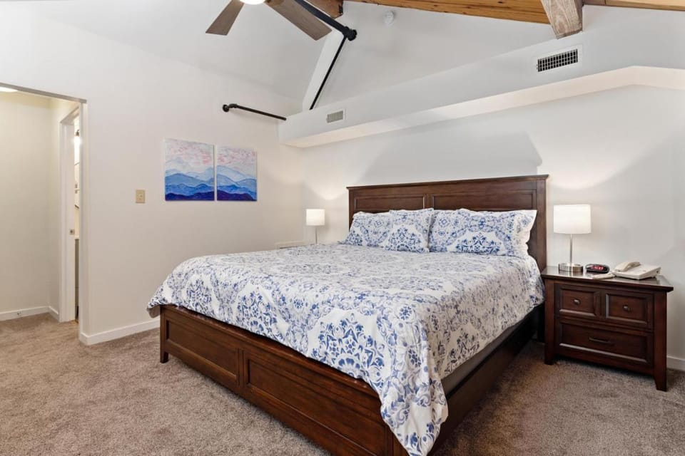 Mountain Inn Lodge 60 with Wintergreen Advantage House in Massies Mill