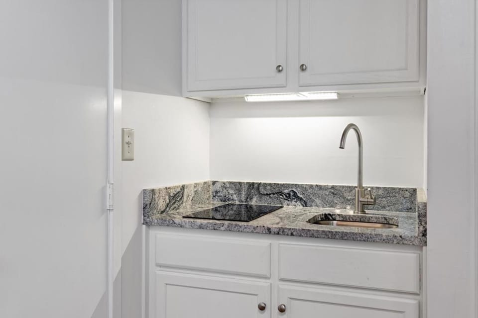 Mountain Inn Lodge 64 with Wintergreen Advantage House in Massies Mill