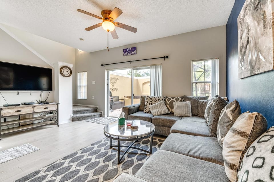 Townhome 7 Mi to Disney Parks: Resort Pool Access! House in Kissimmee