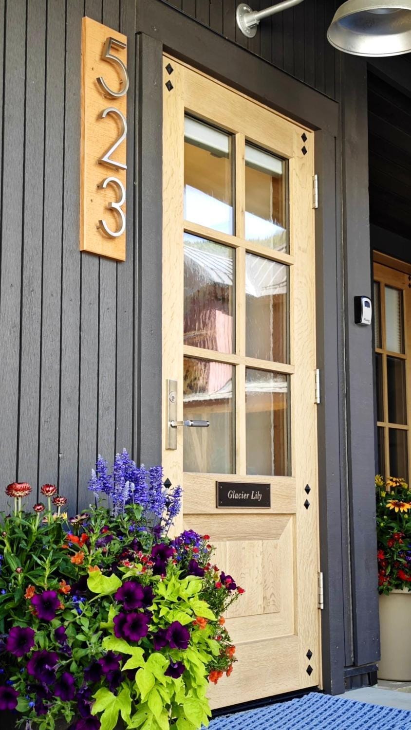 Academy Place | Glacier Lily Penthouse House in Crested Butte