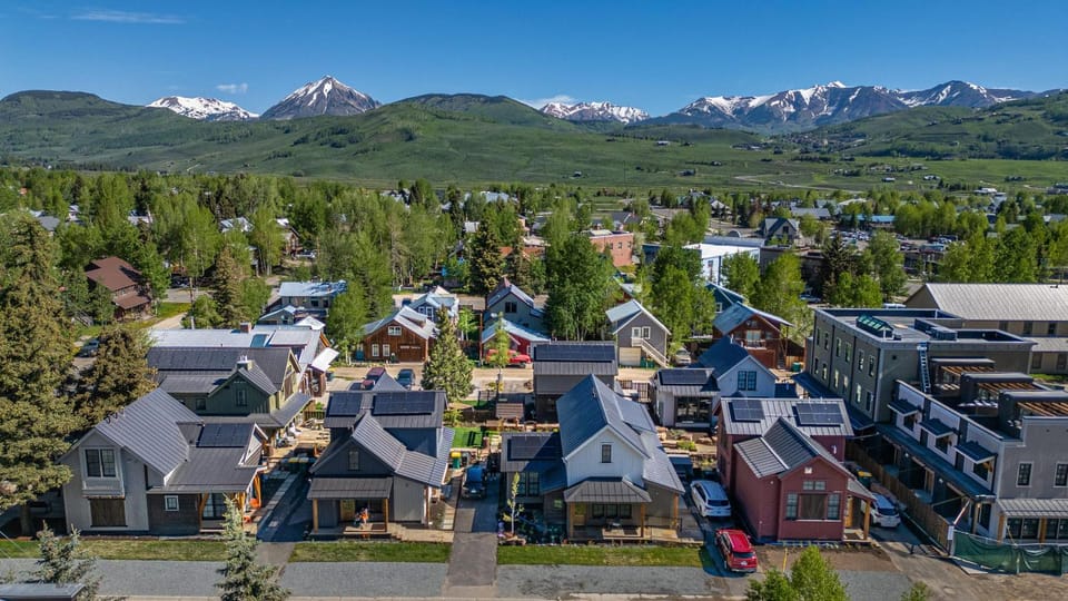 Academy Place | King's Crown House in Crested Butte