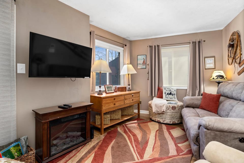 Timbers Lodge 49 with Wintergreen Advantage House in Massies Mill