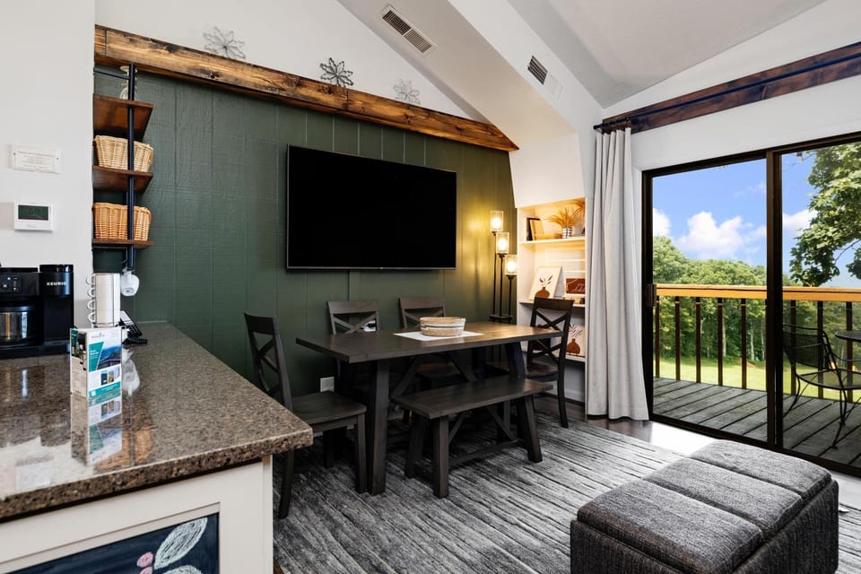 Timbers Lodge 23 with Wintergreen Advantage House in Massies Mill
