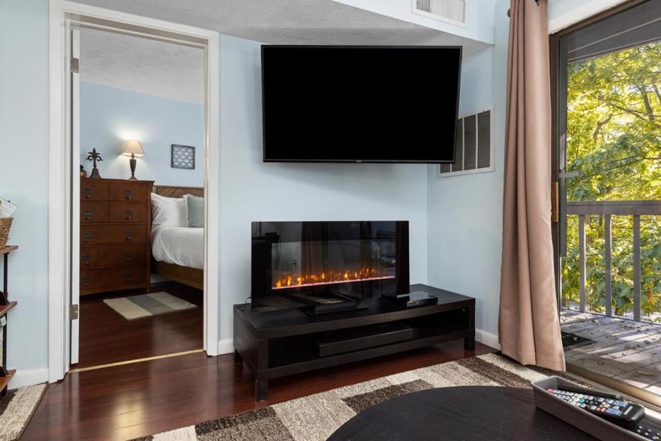 Timbers Lodge 50 with Wintergreen Advantage House in Massies Mill