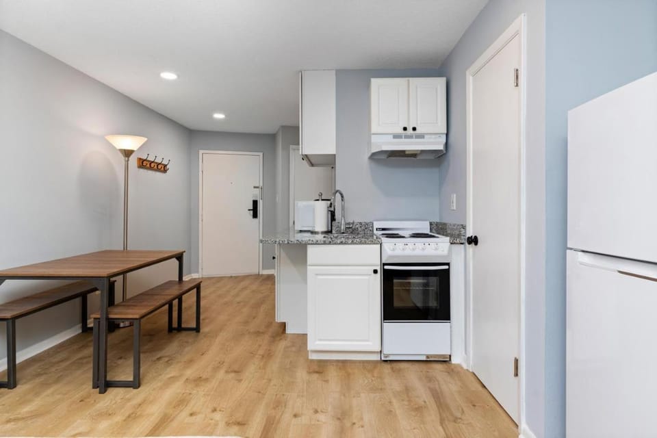 Timbers Studio 18 with Wintergreen Advantage House in Massies Mill